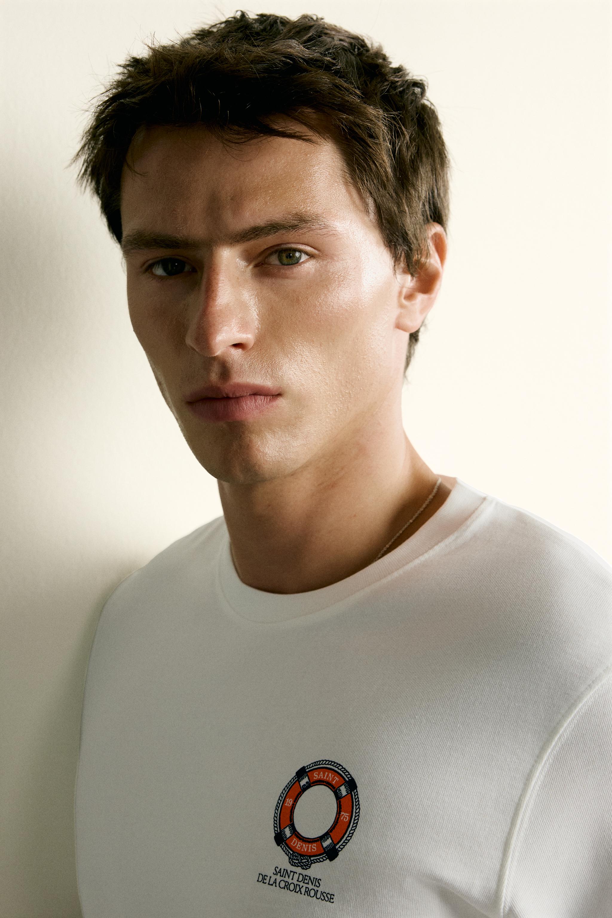 COMBINED EMBROIDERY REGULAR FIT T-SHIRT